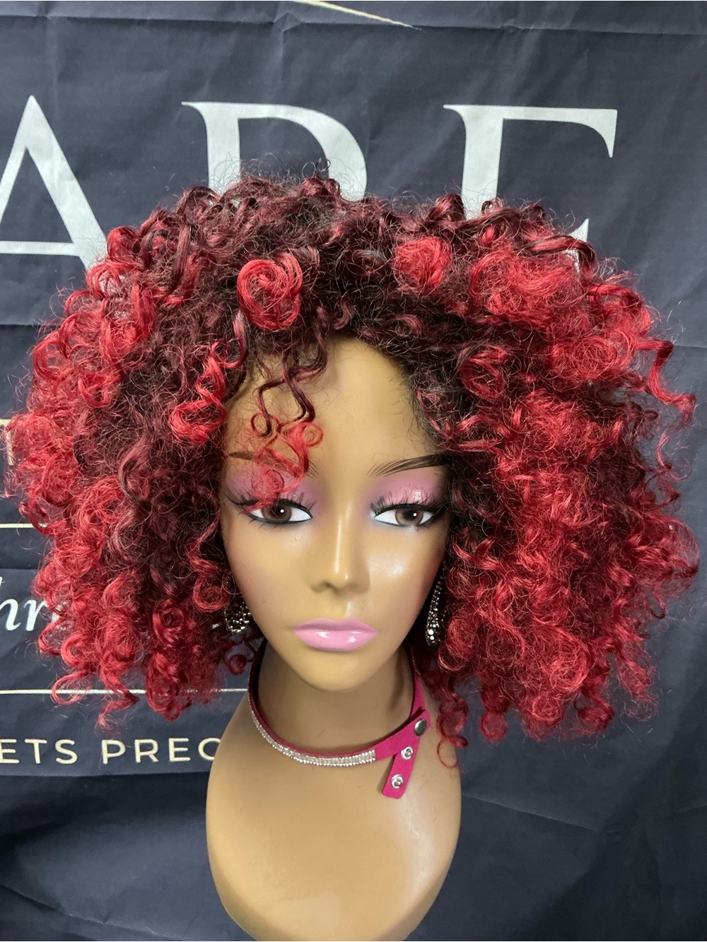 Stylish Curly Short Wig in Red